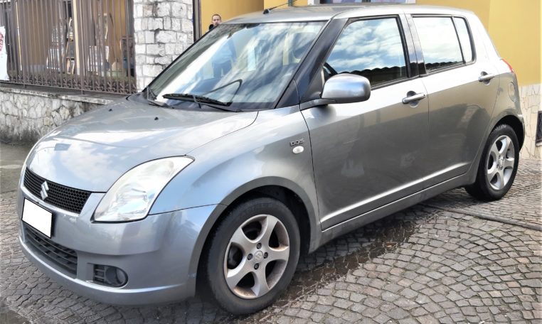 SUZUKI SWIFT 2006 1.3 DIESEL GRIGIO MANUAL KM 142037